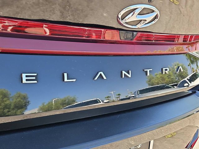 Thumbnail: 2021 Hyundai Elantra - 25