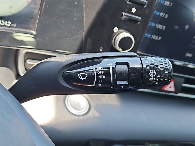 Thumbnail: 2021 Hyundai Elantra - 17