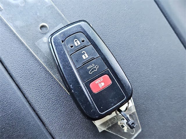2022 Toyota Highlander XSE 19