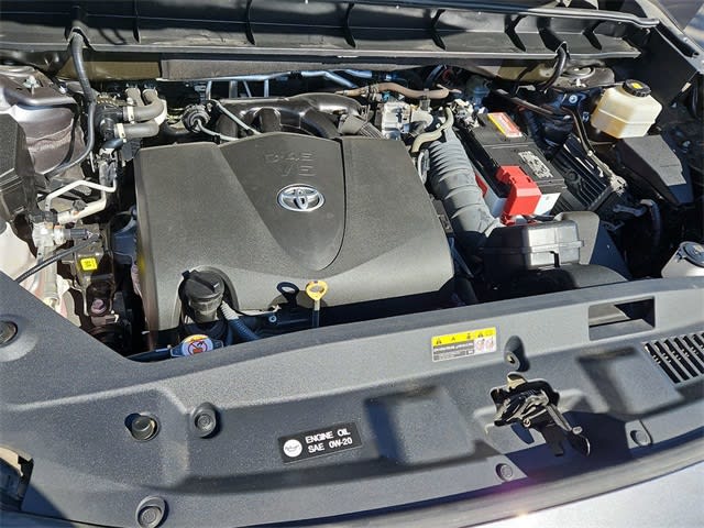 2022 Toyota Highlander XSE 9