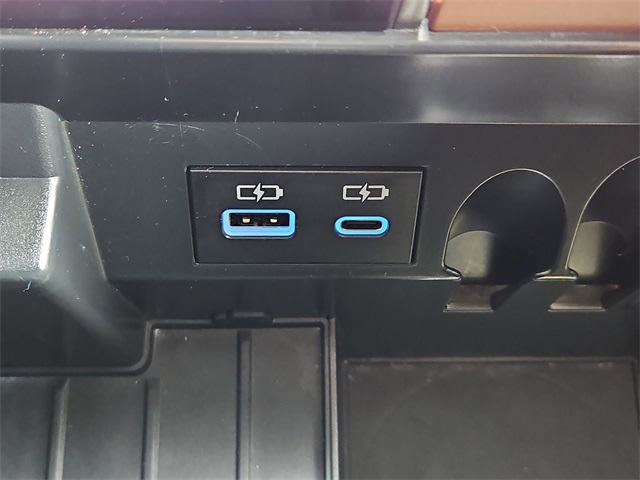 Thumbnail: 2023 Toyota Tundra - 36