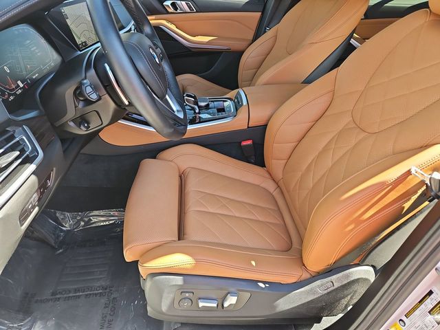 Thumbnail: 2023 BMW X5 - 11