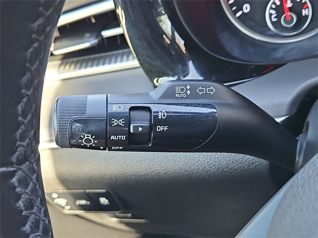 Thumbnail: 2022 Kia K5 - 31