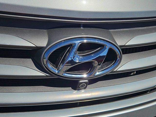 Thumbnail: 2018 Hyundai Santa Fe - 7