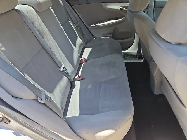Thumbnail: 2013 Toyota Corolla - 27