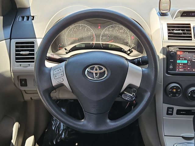 Thumbnail: 2013 Toyota Corolla - 14