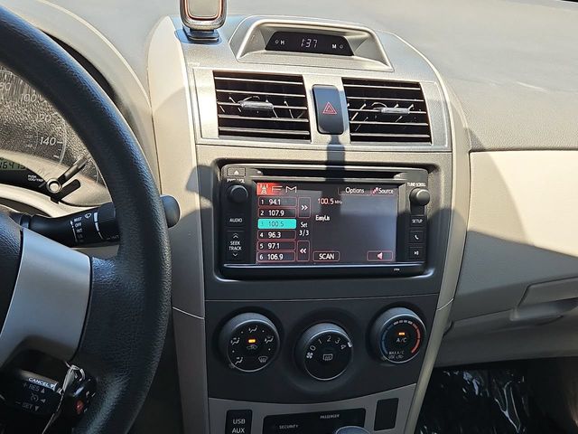 Thumbnail: 2013 Toyota Corolla - 16