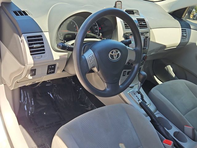 Thumbnail: 2013 Toyota Corolla - 2
