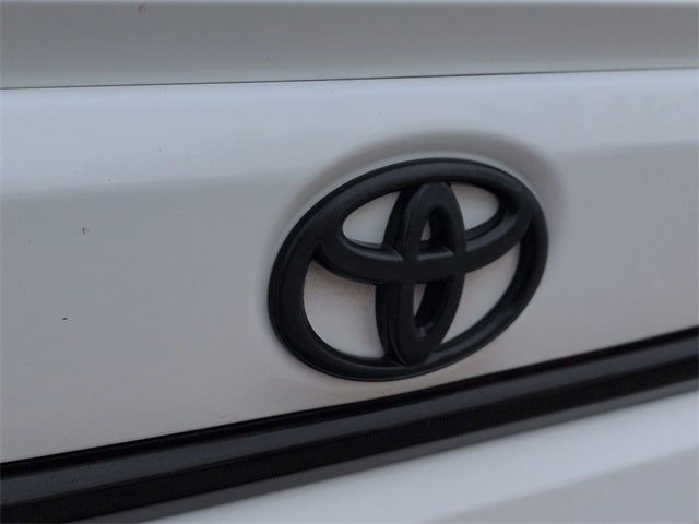 Thumbnail: 2021 Toyota Corolla - 8