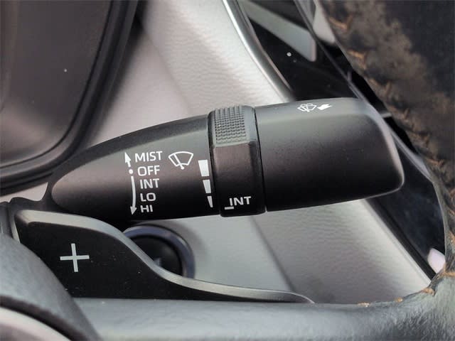 Thumbnail: 2021 Toyota Corolla - 31