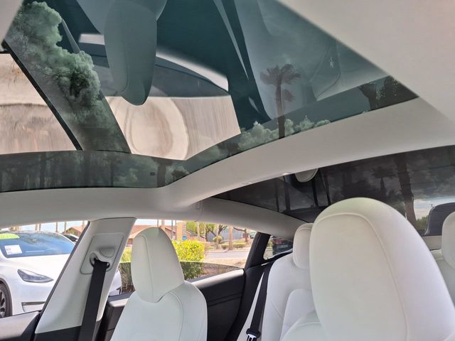 Thumbnail: 2023 Tesla Model 3 - 23