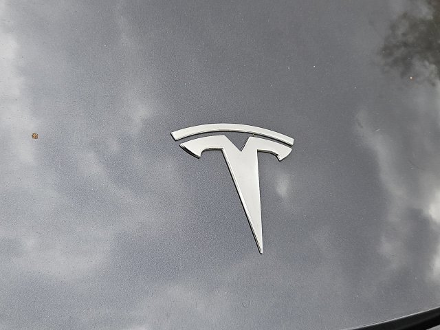 Thumbnail: 2023 Tesla Model 3 - 7