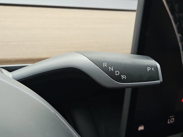 Thumbnail: 2023 Tesla Model 3 - 32