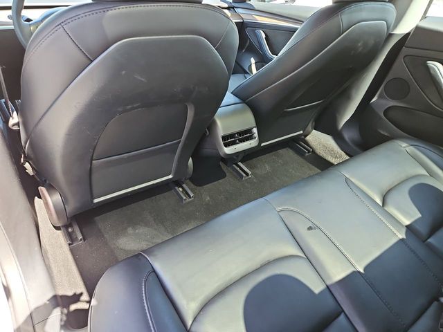 Thumbnail: 2023 Tesla Model 3 - 12