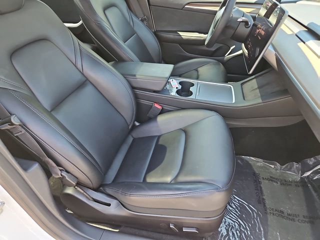 Thumbnail: 2023 Tesla Model 3 - 11