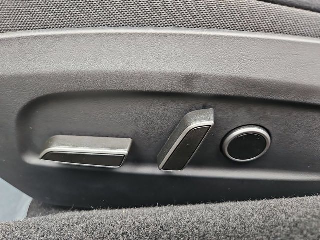Thumbnail: 2025 Tesla Model 3 - 21