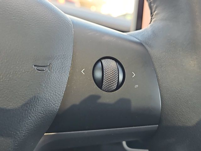 Thumbnail: 2022 Tesla Model 3 - 28