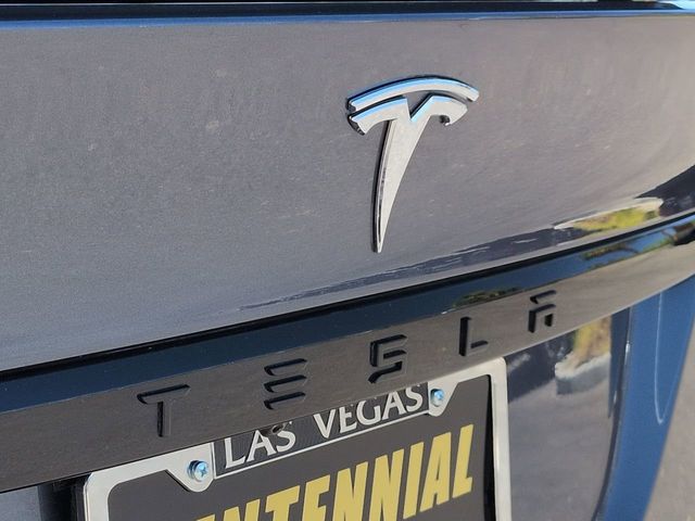 Thumbnail: 2023 Tesla Model X - 21