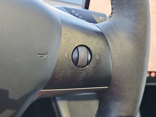 Thumbnail: 2023 Tesla Model Y - 27