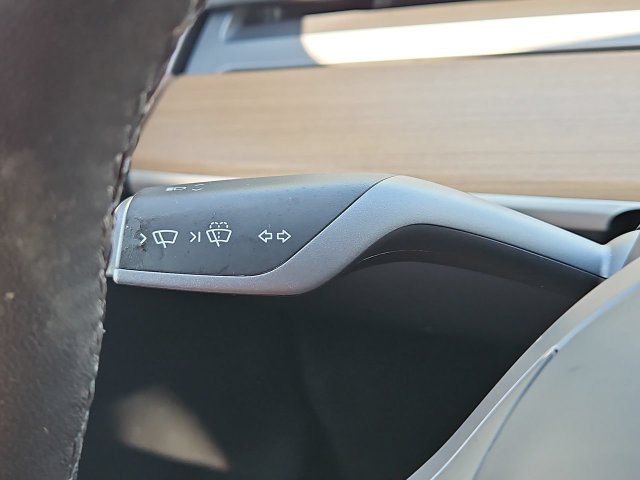 Thumbnail: 2023 Tesla Model Y - 28