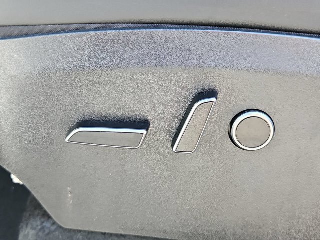 Thumbnail: 2023 Tesla Model Y - 22