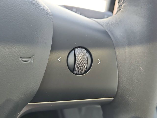 Thumbnail: 2023 Tesla Model Y - 29