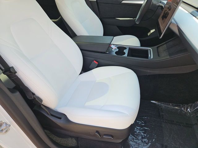 Thumbnail: 2023 Tesla Model Y - 11