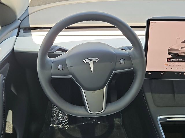 Thumbnail: 2023 Tesla Model Y - 13