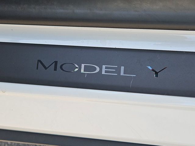 Thumbnail: 2023 Tesla Model Y - 22