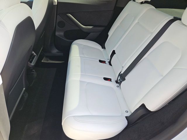 Thumbnail: 2023 Tesla Model Y - 26