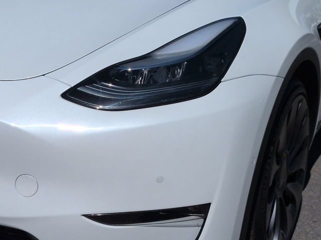 Thumbnail: 2022 Tesla Model Y - 21