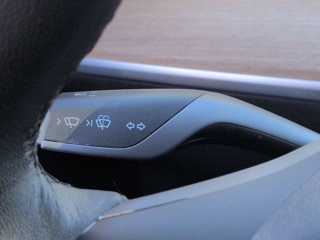 Thumbnail: 2022 Tesla Model Y - 15