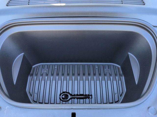 Thumbnail: 2022 Tesla Model Y - 14