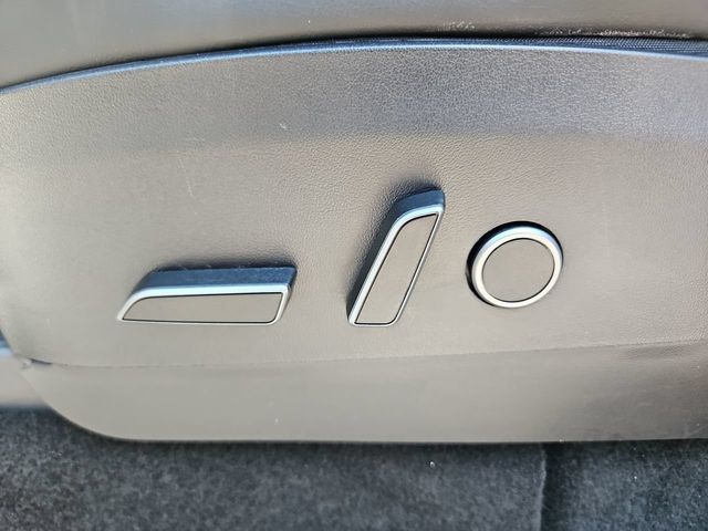 Thumbnail: 2022 Tesla Model Y - 25