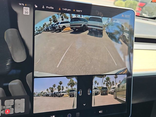 Thumbnail: 2022 Tesla Model Y - 32