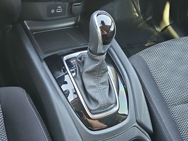 Thumbnail: 2019 Nissan Rogue Sport - 16
