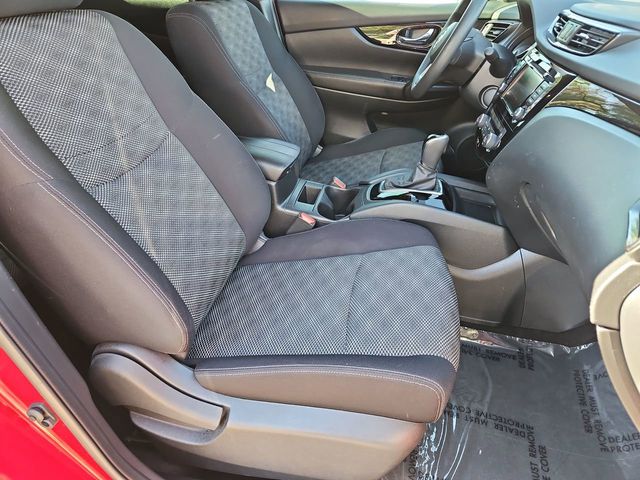 Thumbnail: 2019 Nissan Rogue Sport - 12