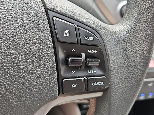 Thumbnail: 2016 Hyundai Tucson - 31