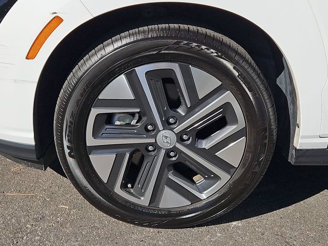 Thumbnail: 2023 Hyundai Kona - 8