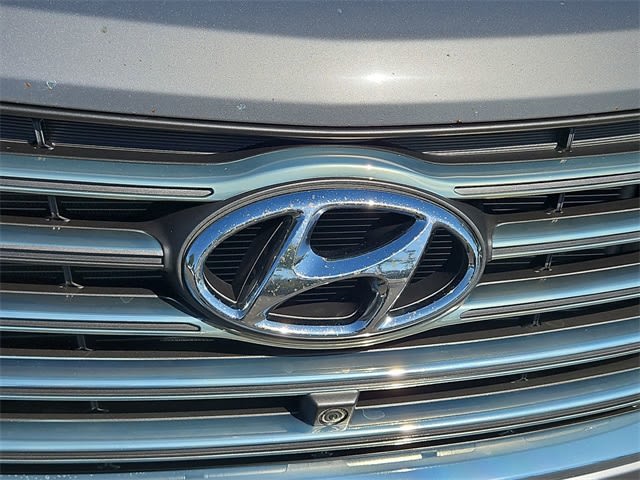 Thumbnail: 2019 Hyundai Santa Fe - 25