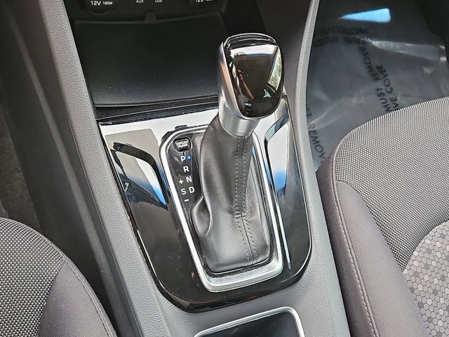 Thumbnail: 2018 Hyundai Ioniq - 16