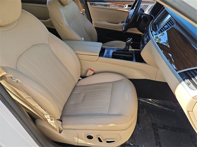 Thumbnail: 2017 Genesis G80 - 30