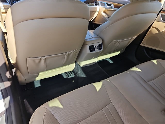 Thumbnail: 2017 Genesis G80 - 12