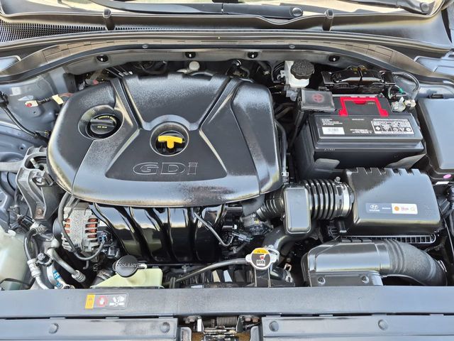 Thumbnail: 2018 Hyundai Elantra - 9