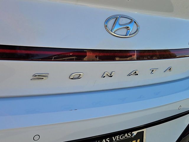 Thumbnail: 2022 Hyundai Sonata - 24