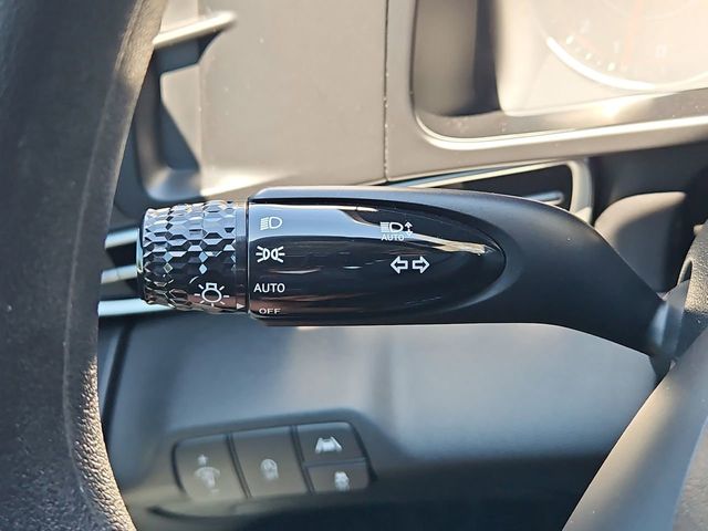 Thumbnail: 2023 Hyundai Elantra - 30