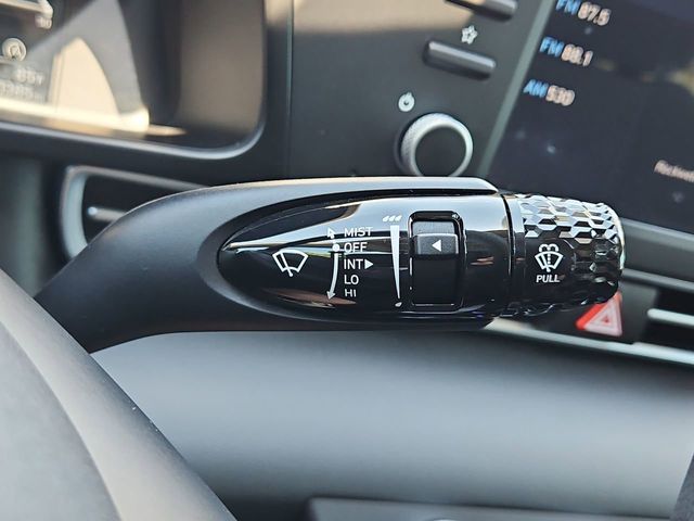 Thumbnail: 2023 Hyundai Elantra - 17