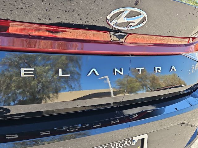 Thumbnail: 2023 Hyundai Elantra - 7