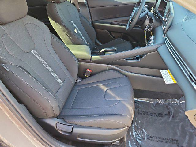 Thumbnail: 2026 Hyundai Elantra - 12