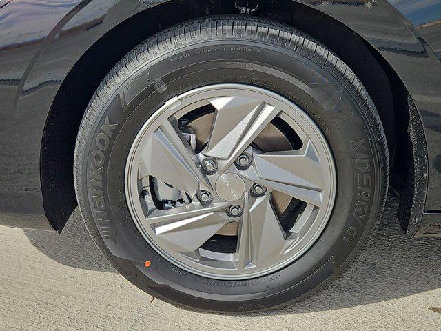 Thumbnail: 2026 Hyundai Elantra - 8